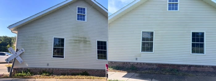 A before and after pair of the side of a house: green streaks across pale siding, then the same wall clean.